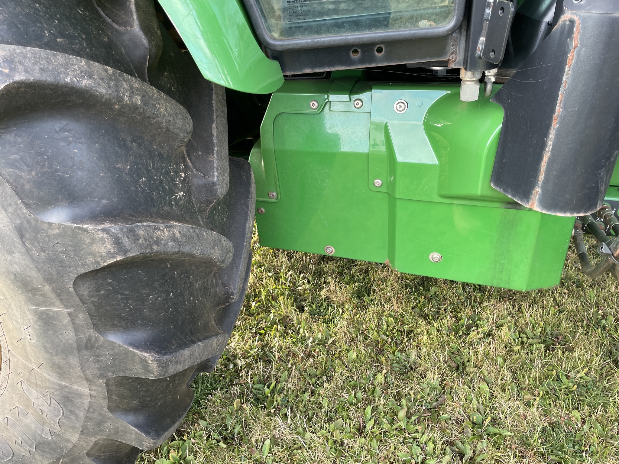 2019 John Deere 5090E Image 15