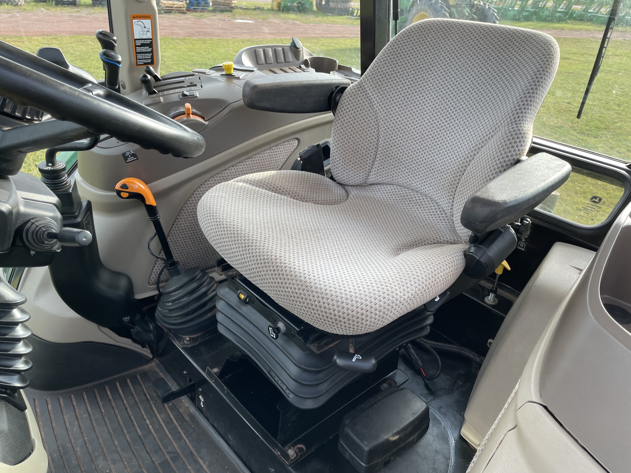 2019 John Deere 5090E Image 20
