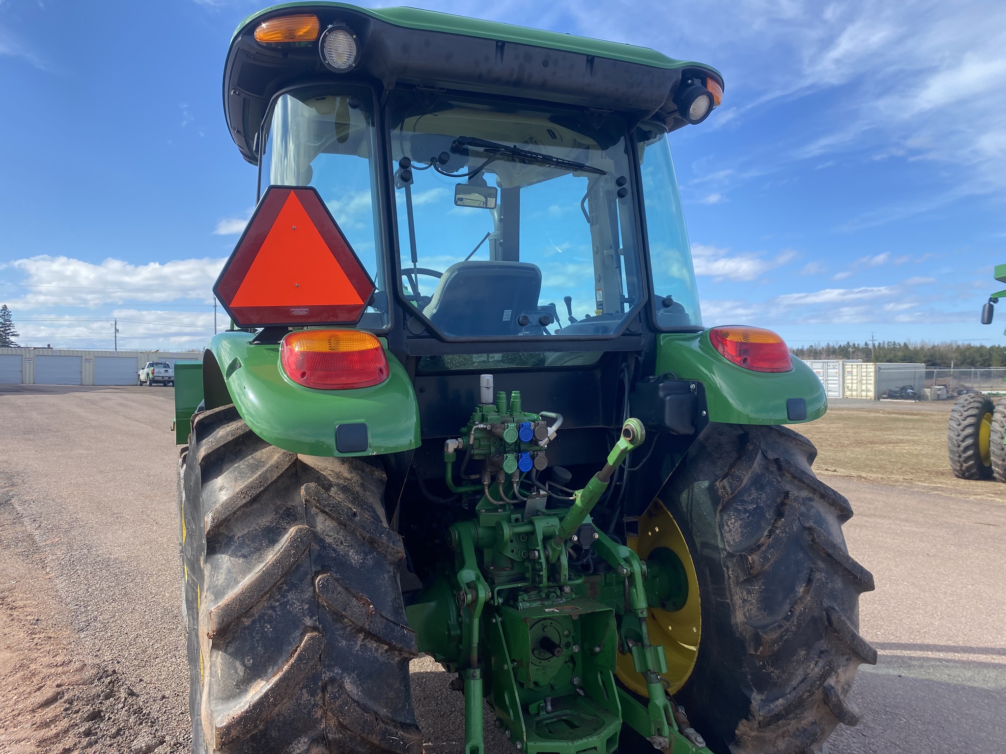 2019 John Deere 5090E Image 14