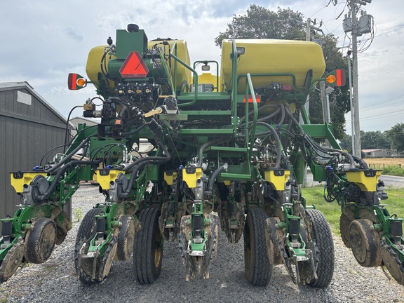 Photo of 2018 John Deere 1795