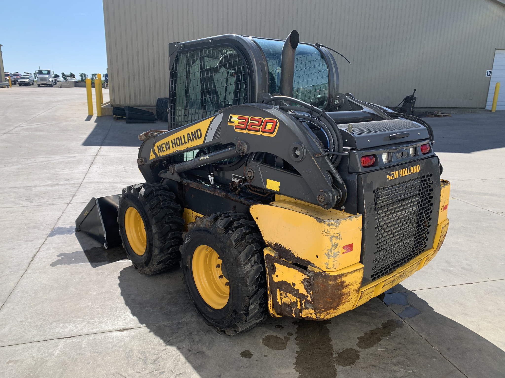 2023 New Holland L320 Image 5