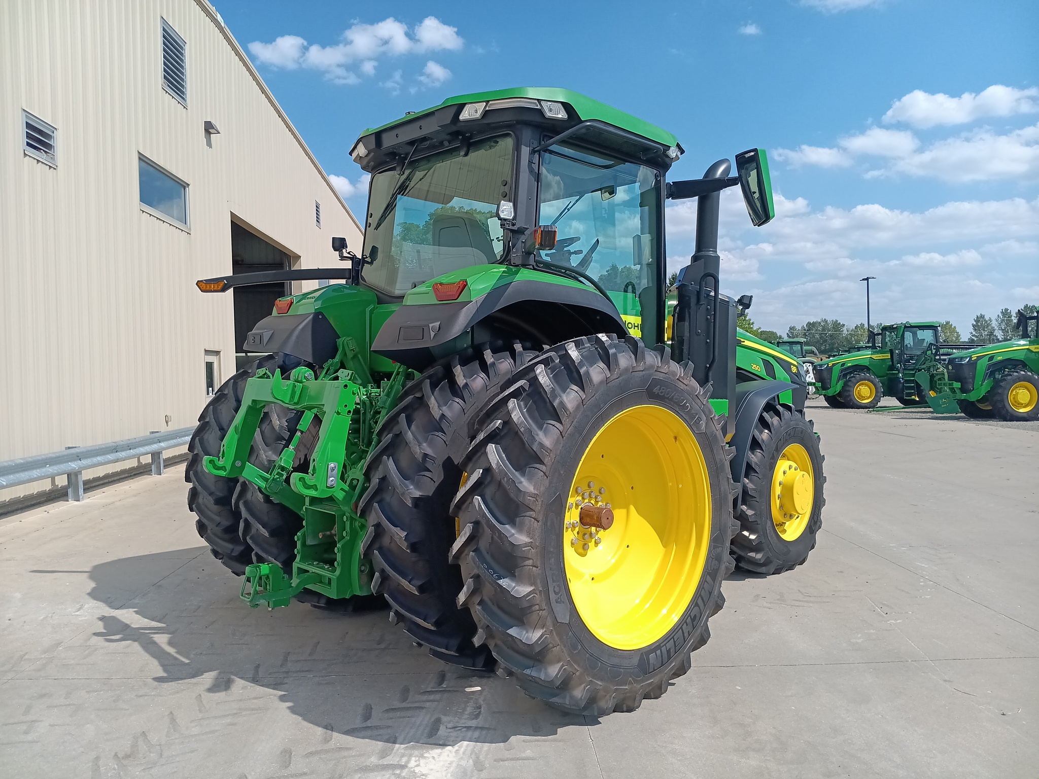 2024 John Deere 8R 250 Image 4