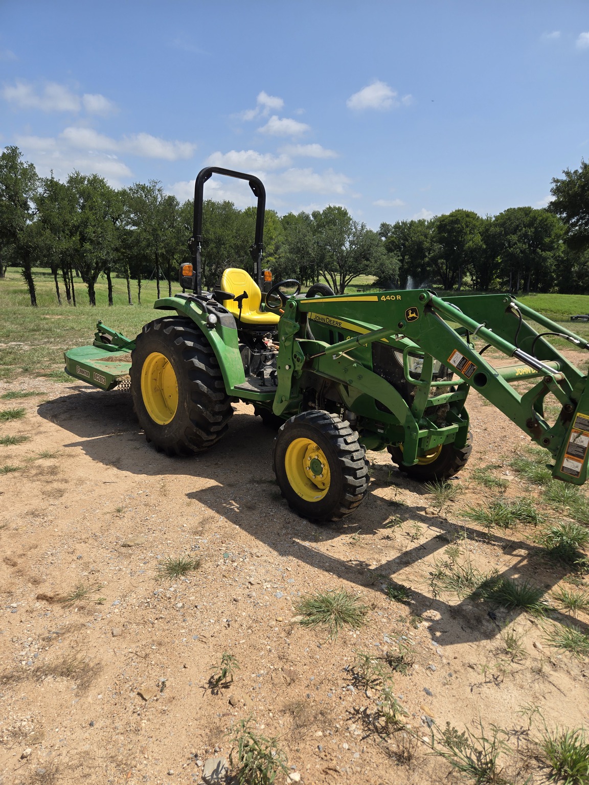 2022 John Deere 4044R Image 5