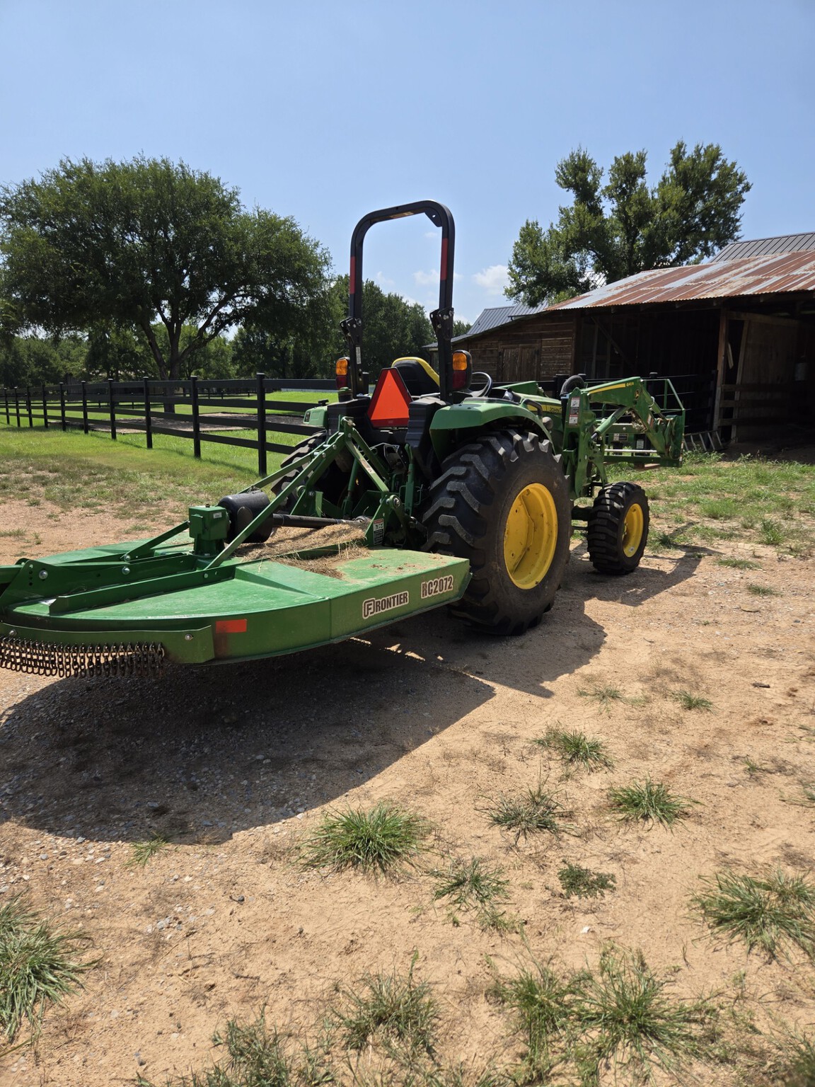 2022 John Deere 4044R Image 7