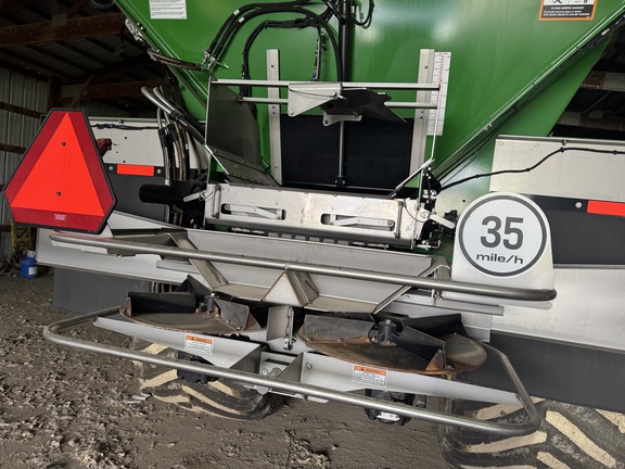 2024 John Deere 800R - Photo8