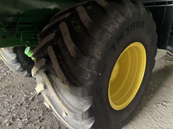 2024 John Deere 800R - Photo4