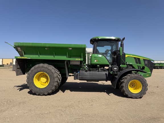 2024 John Deere 800R - Photo2