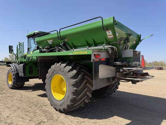 2024 John Deere 800R - Photo5