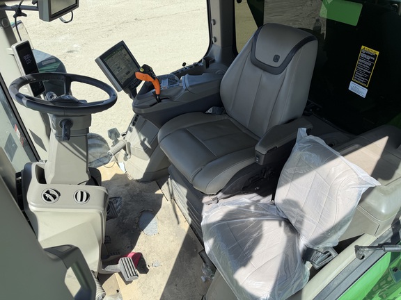 2024 John Deere 800R - Photo34