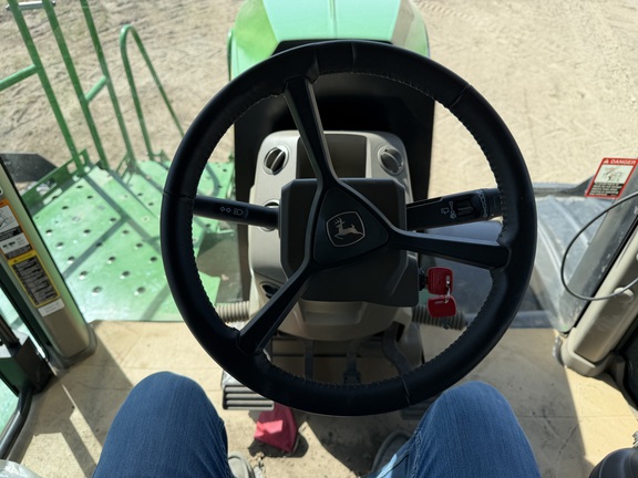2024 John Deere 800R - Photo35