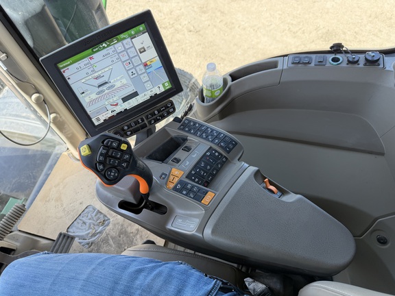 2024 John Deere 800R - Photo37