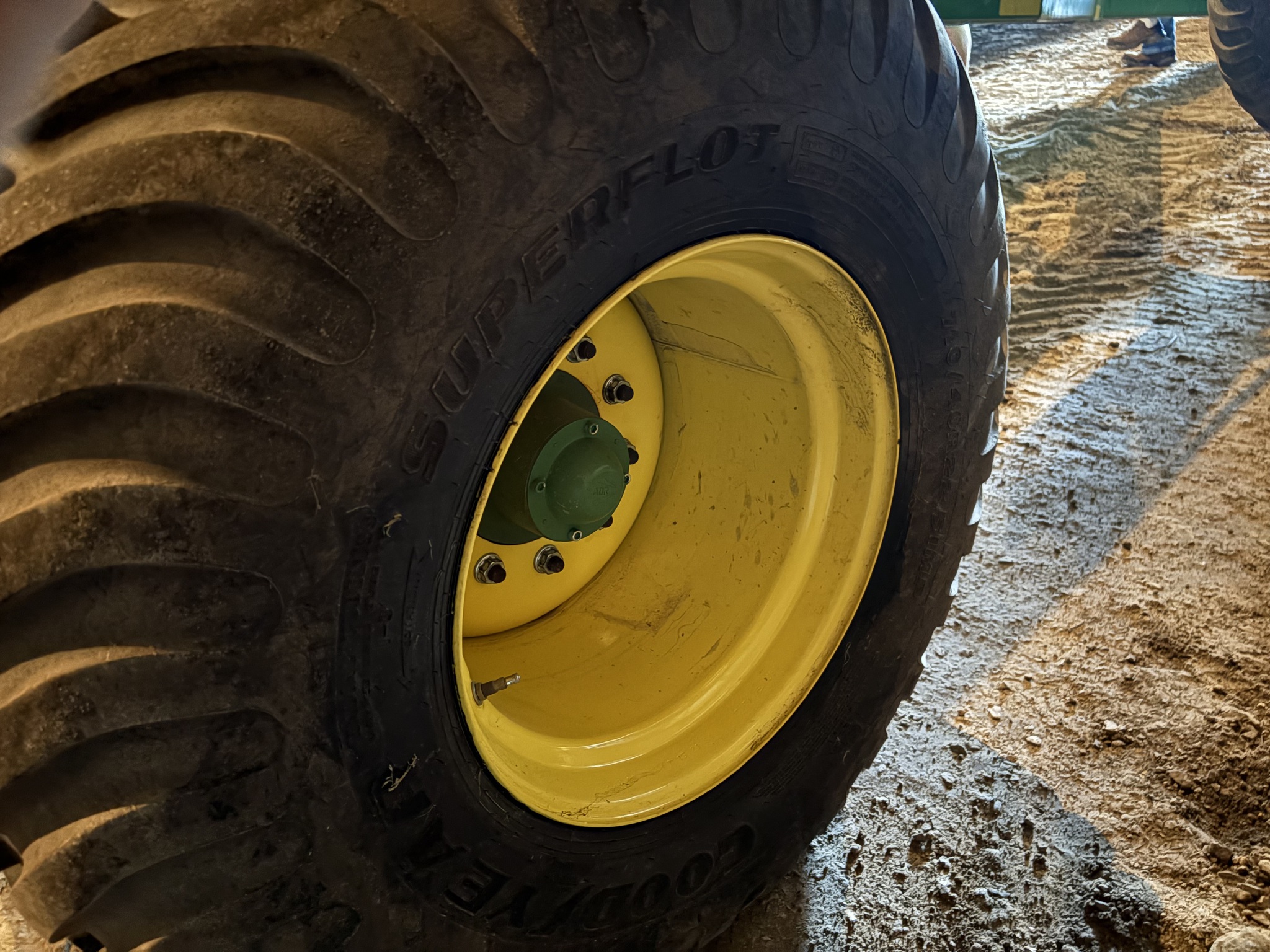 2021 John Deere 2680H Image 17
