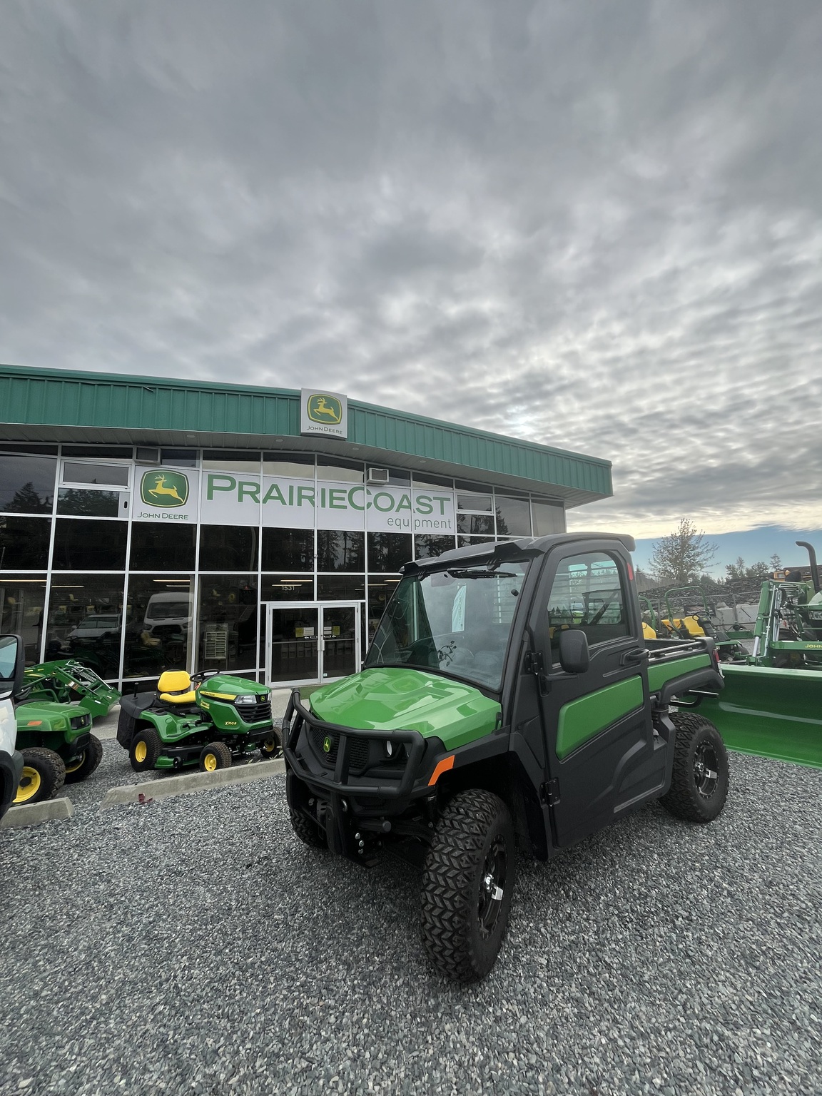 2024 John Deere XUV 835M Image 1