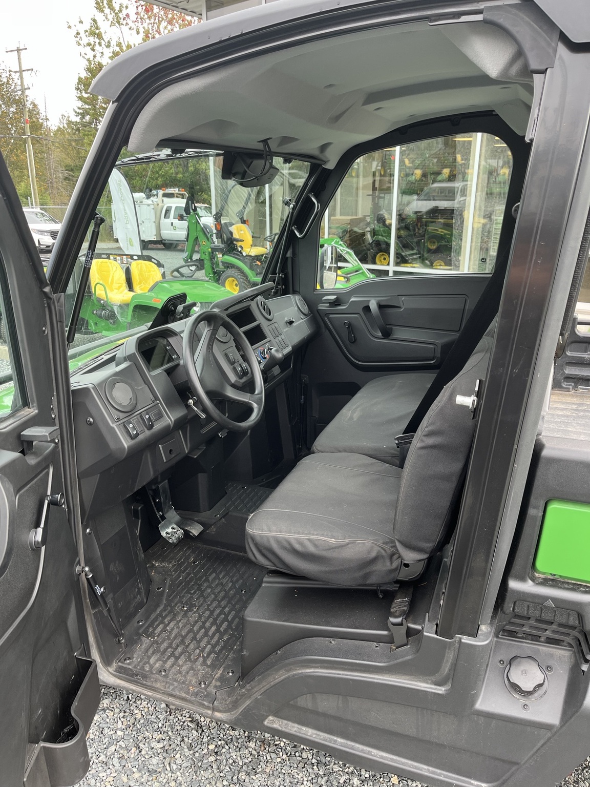 2024 John Deere XUV 835M Image 6