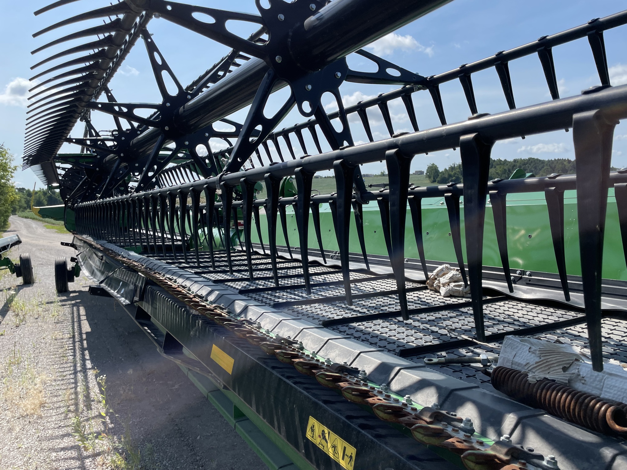 2023 John Deere HD40F Image 8