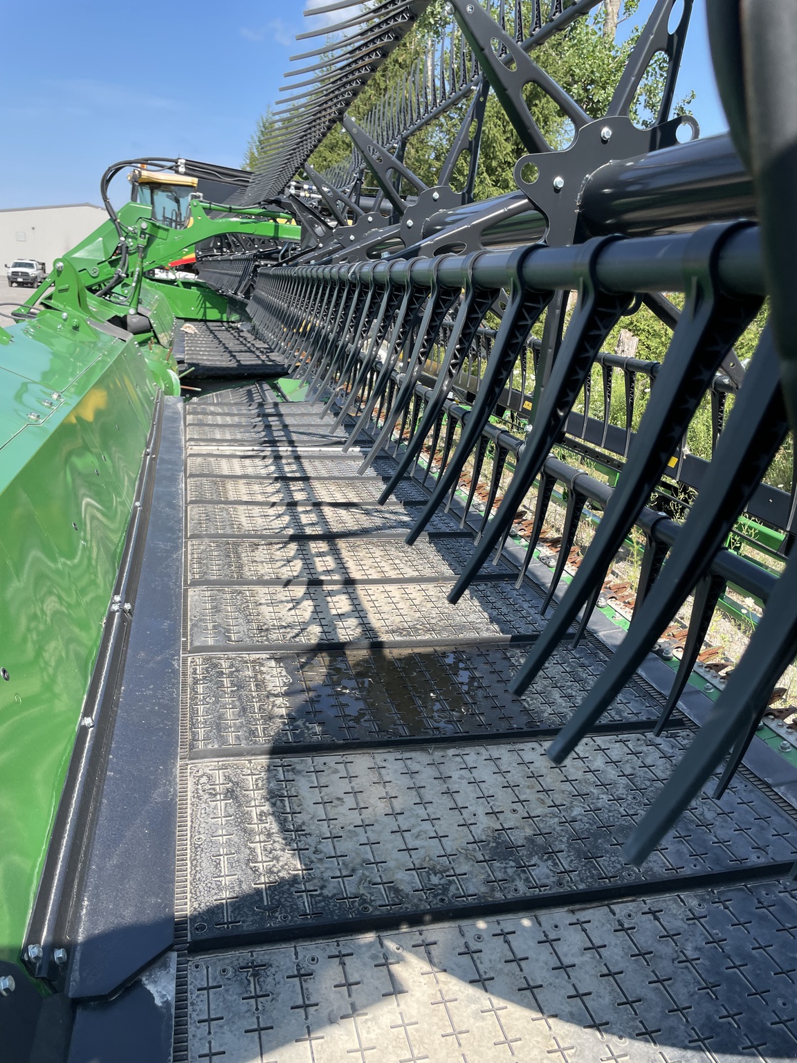 2023 John Deere HD40F Image 12