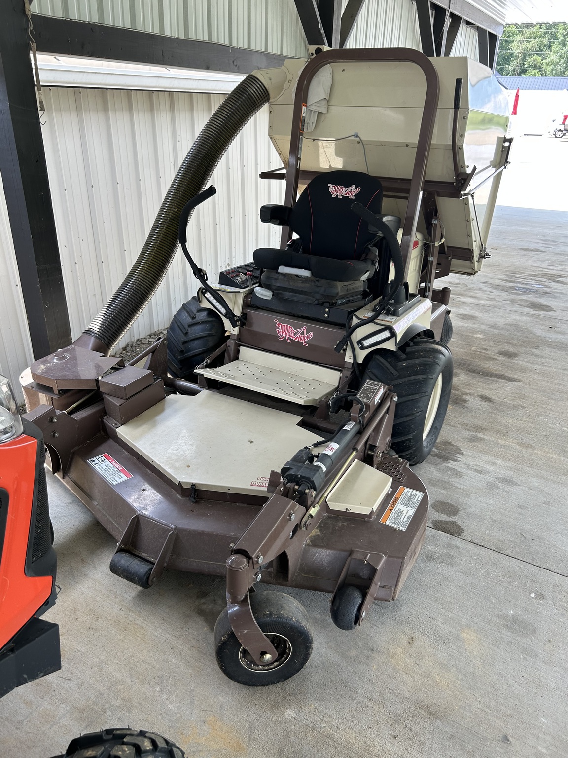 2018 Grasshopper 900D