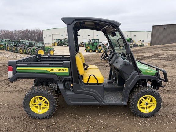 2022 John Deere XUV 835M - Photo2