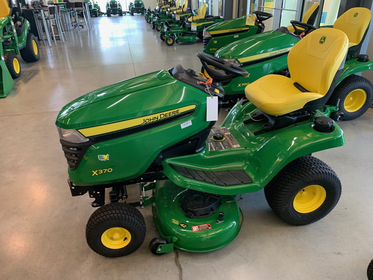 2025 John Deere X370 Image 1