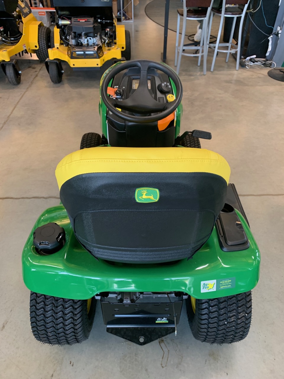 2025 John Deere X370 Image 9