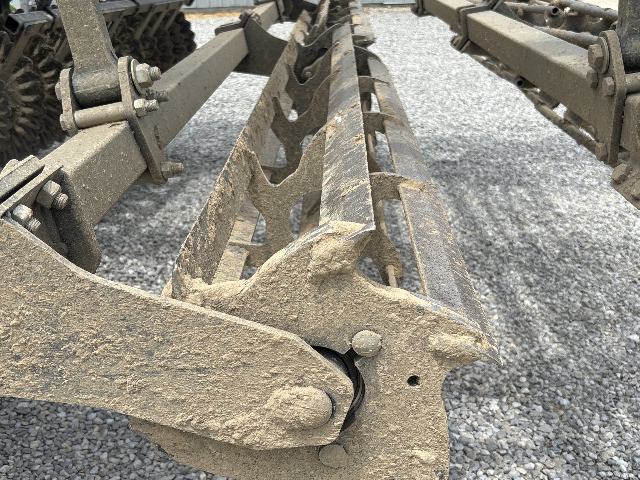 Used 2024 John Deere 2660VT Vertical Tillage at Koenig Equipment in Urbana, OH - PhotoXL7