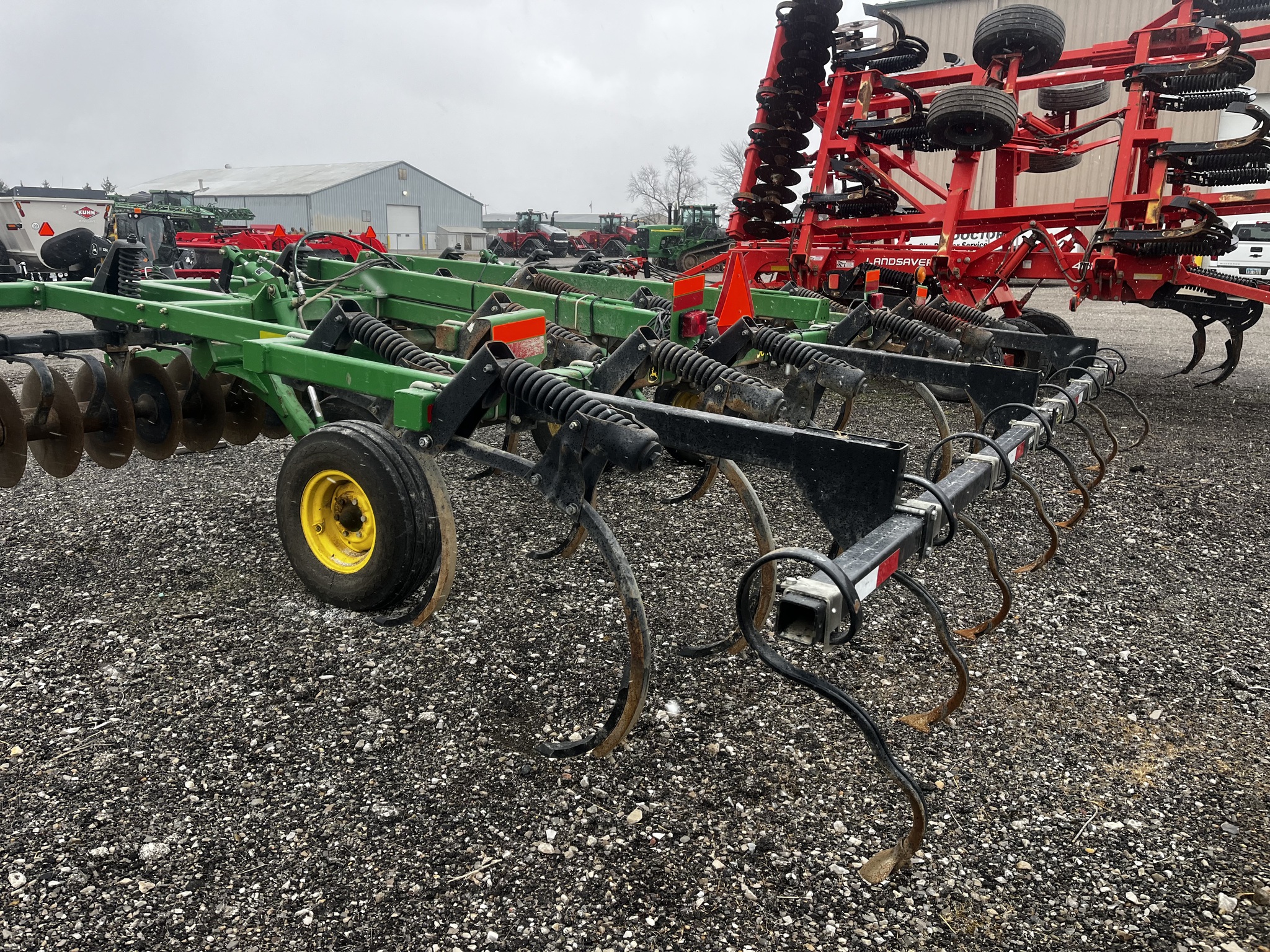 2012 John Deere 714 Image 2