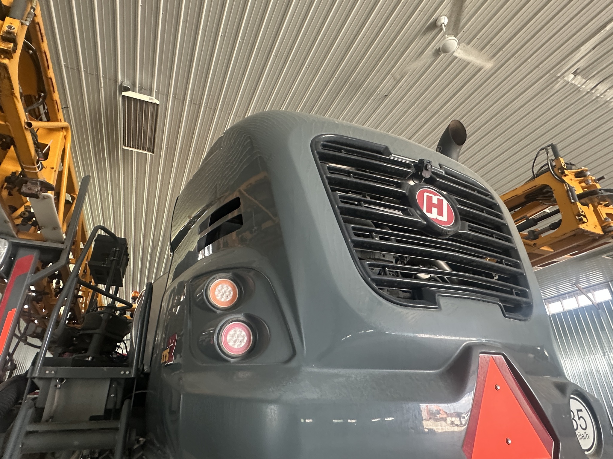 2020 Hagie STS12 Image 7