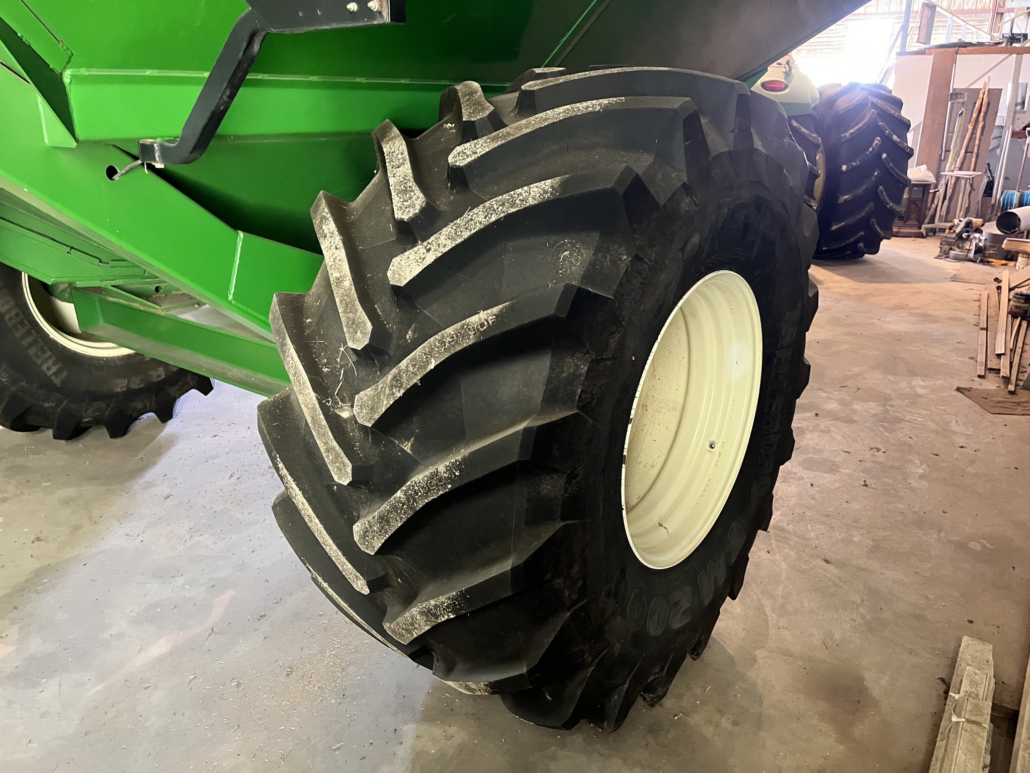 2012 Unverferth 9250 Image 15