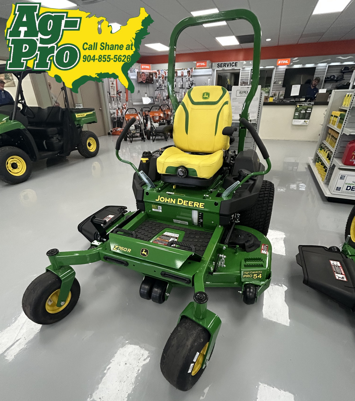 2025 John Deere Z760R Image 2