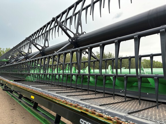 Used 2024 John Deere HD50R Combine Platforms at Horizon Ag & Turf in Falher, AB - Photo1