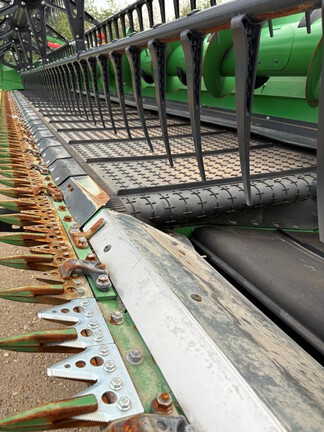 Used 2024 John Deere HD50R Combine Platforms at Horizon Ag & Turf in Falher, AB - Photo5