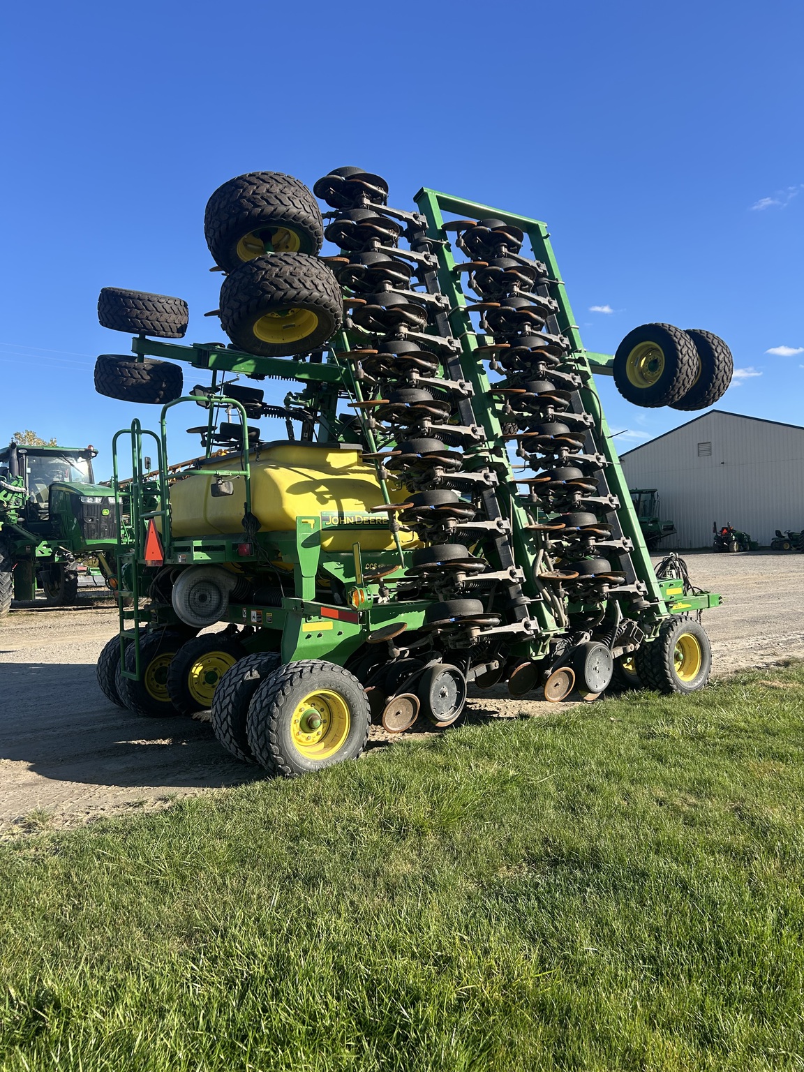 2004 John Deere 1890 Image 4