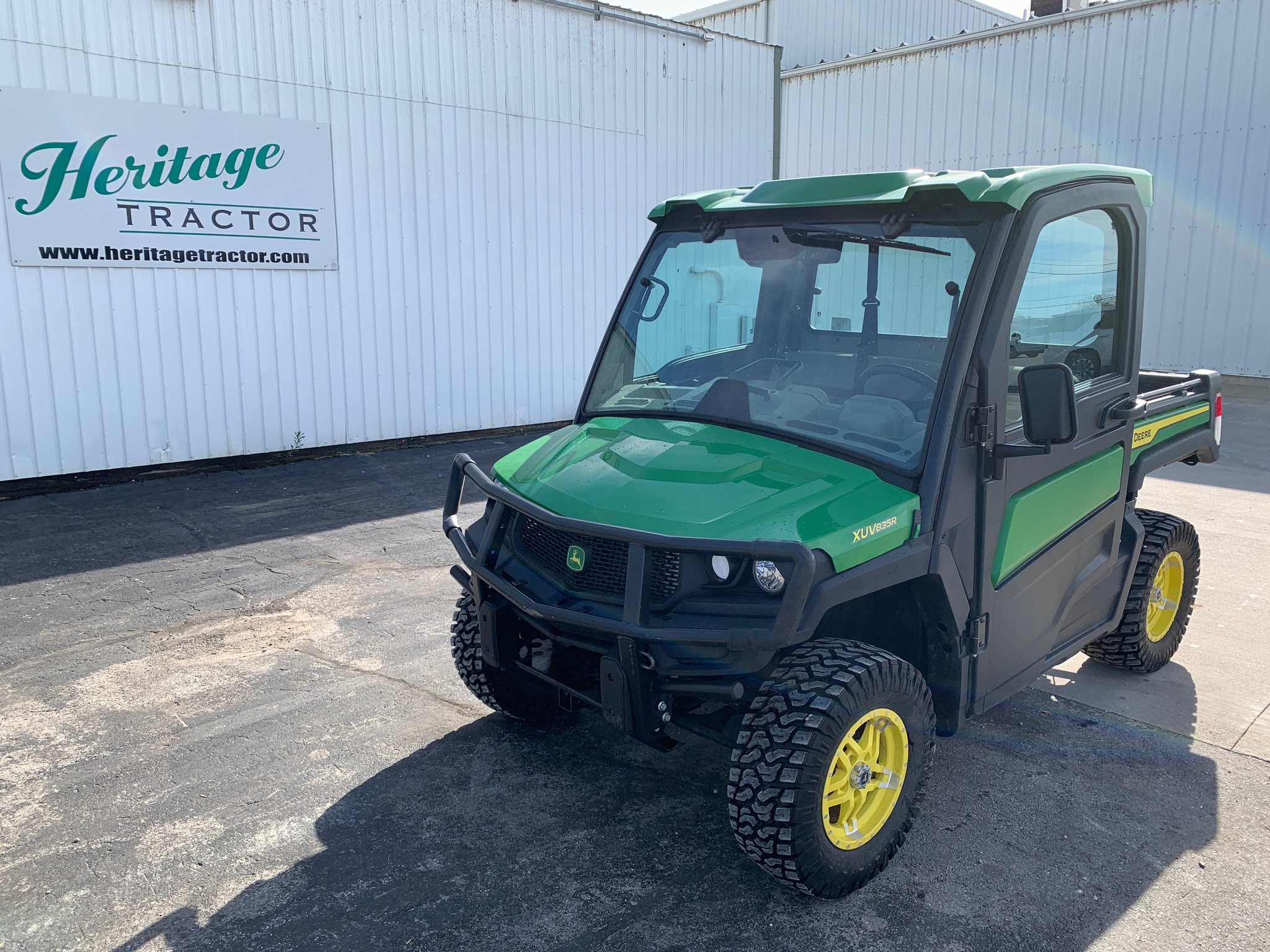  2023 John Deere XUV 835R at Heritage Tractor in Lamar, MO