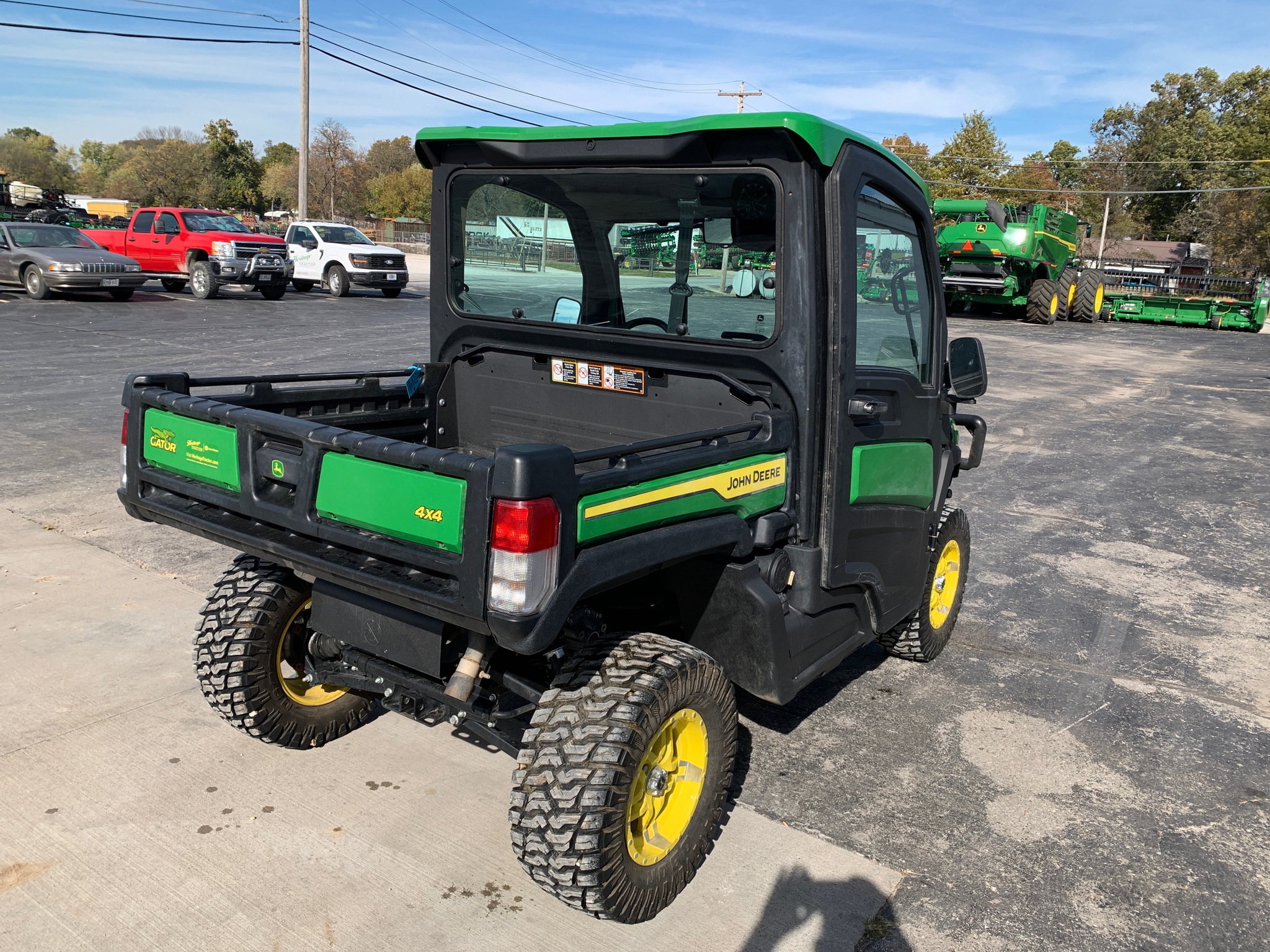  2023 John Deere XUV 835R at Heritage Tractor in Lamar, MO
