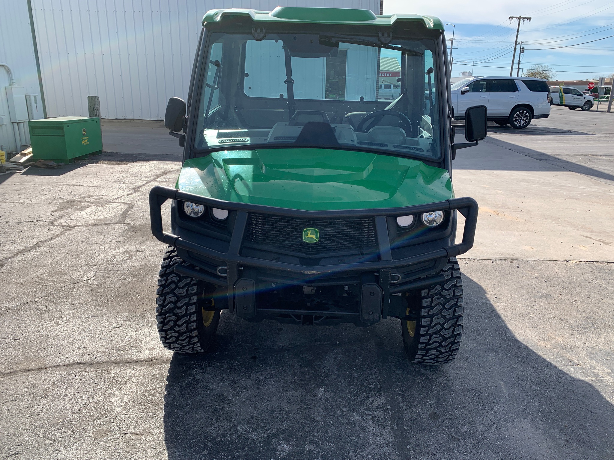  2023 John Deere XUV 835R at Heritage Tractor in Lamar, MO