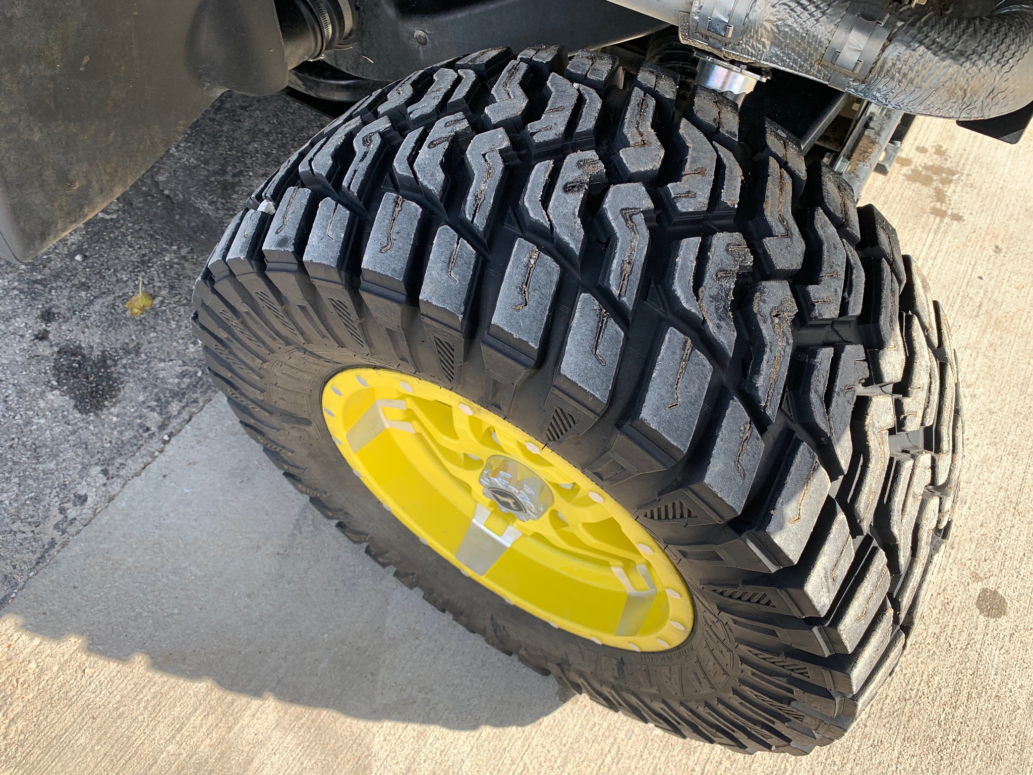  2023 John Deere XUV 835R at Heritage Tractor in Lamar, MO