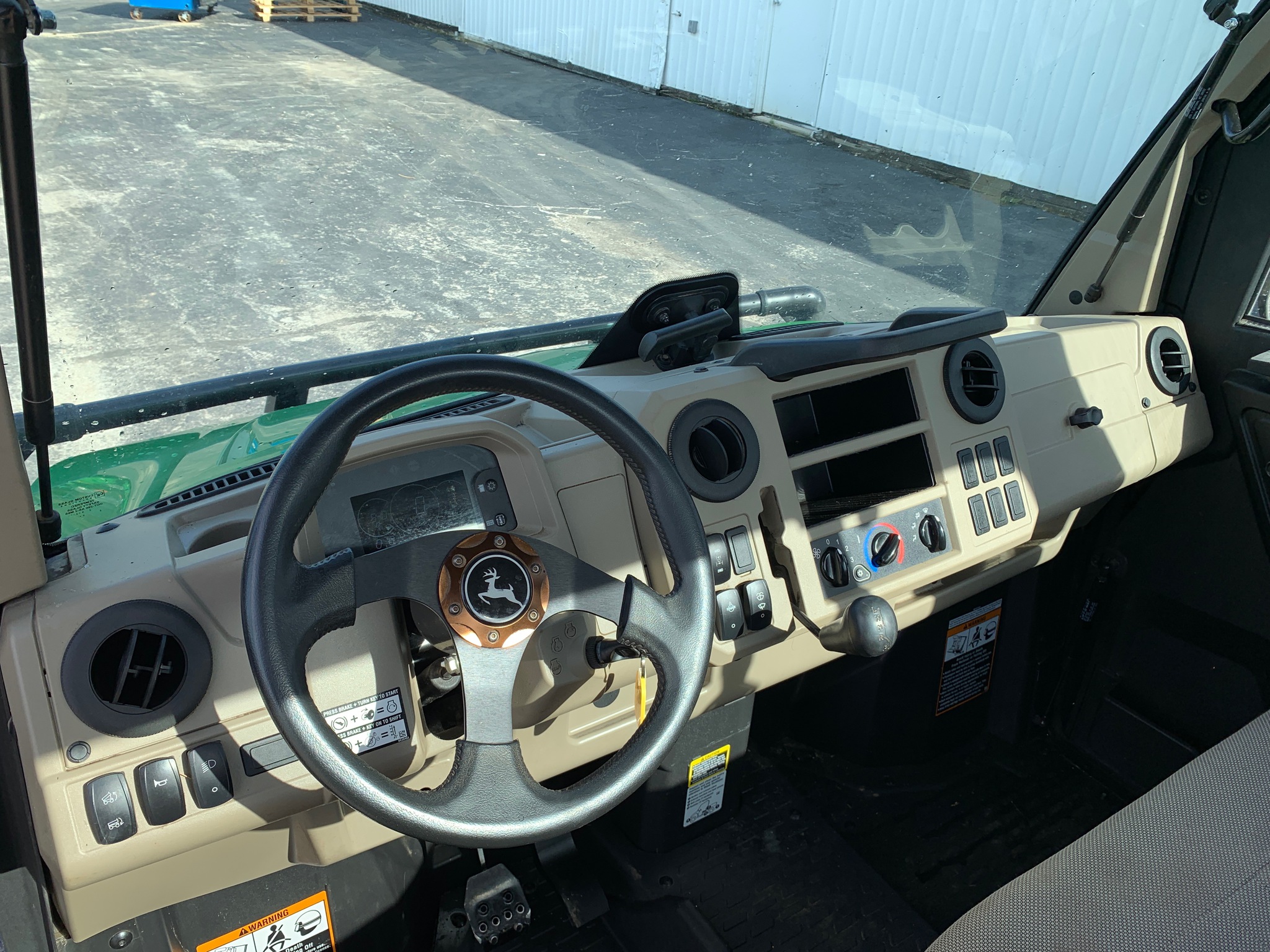  2023 John Deere XUV 835R at Heritage Tractor in Lamar, MO