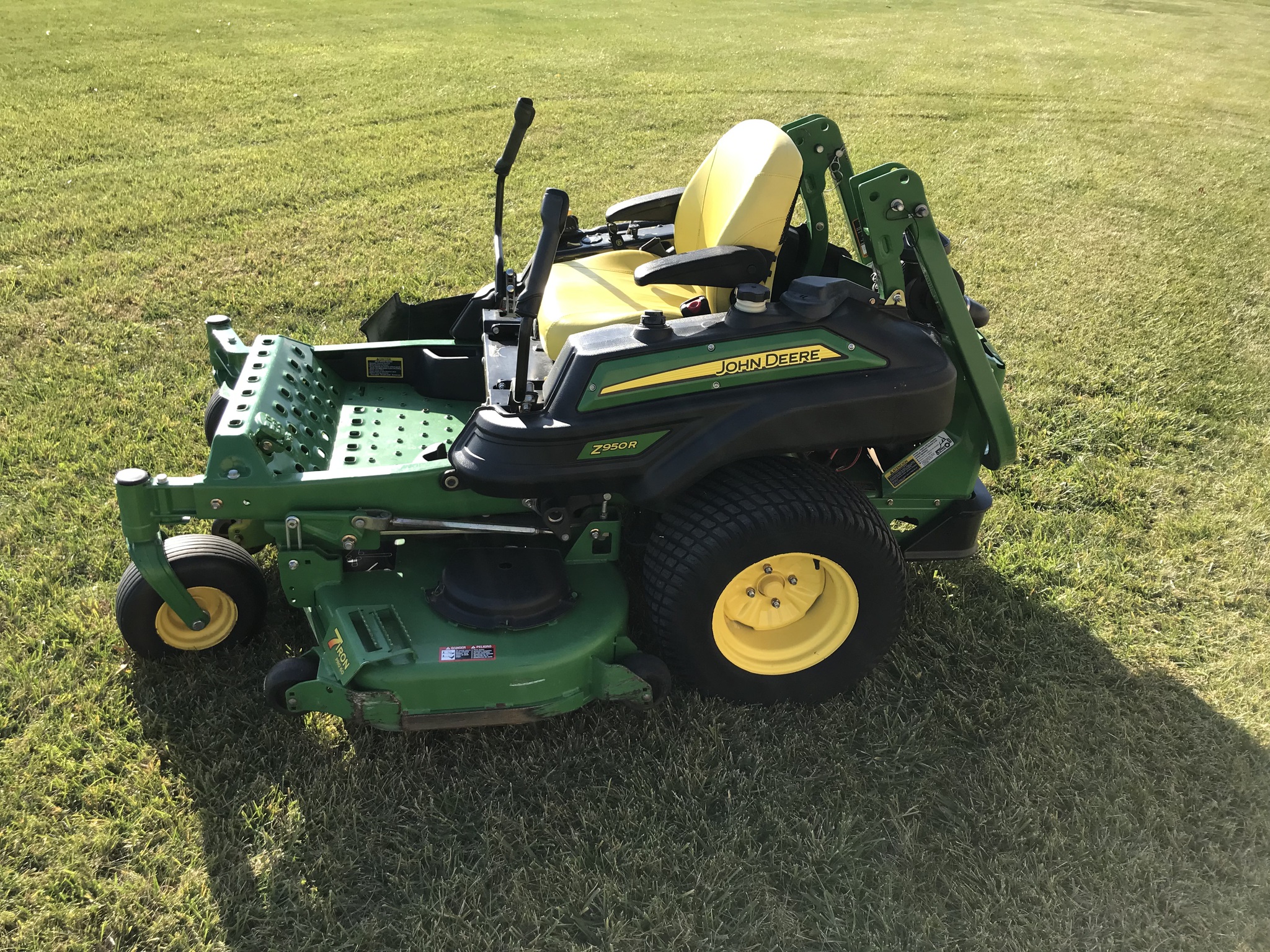 2013 John Deere Z950R Image 4