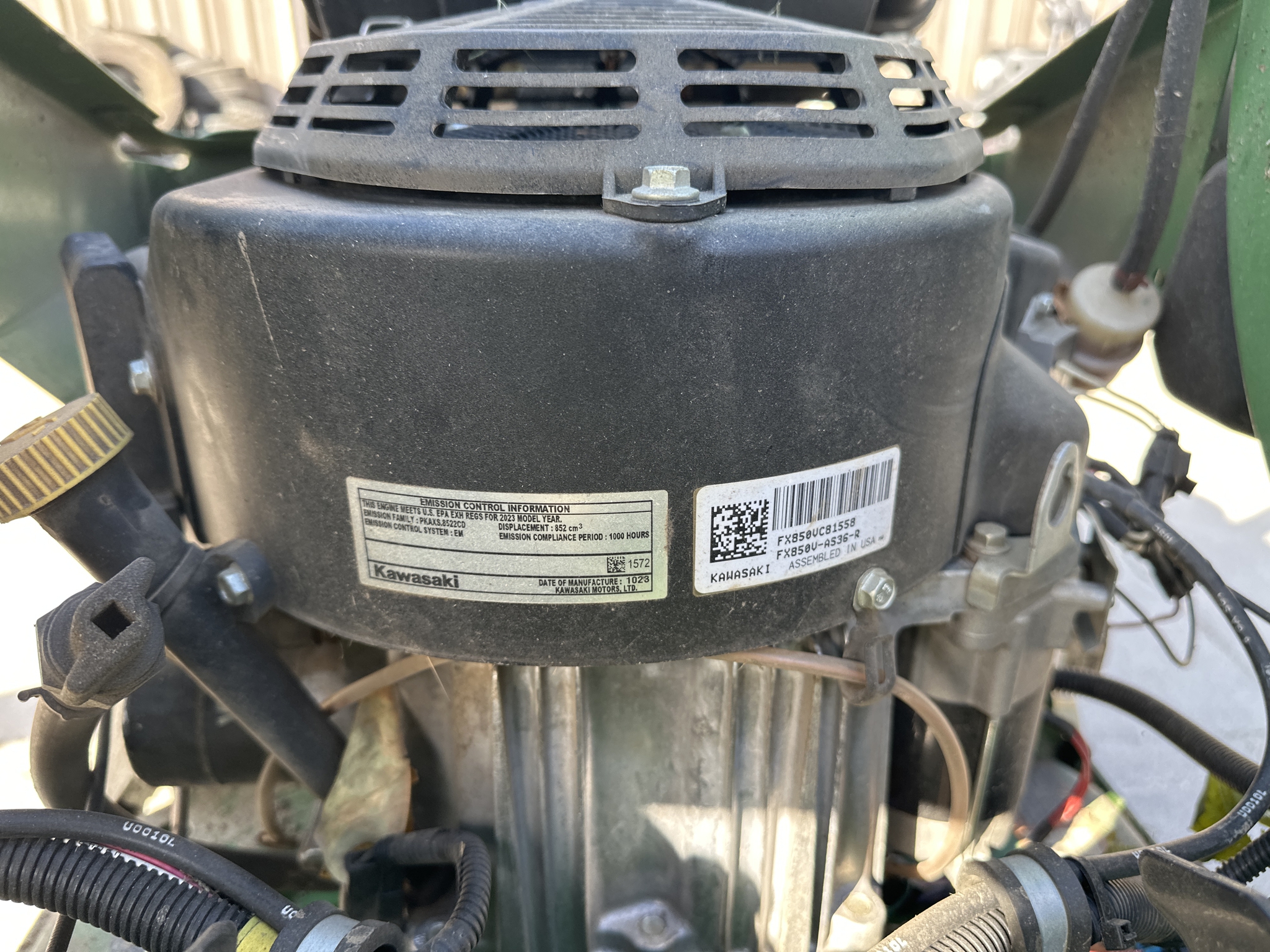 2023 John Deere Z950R Image 13