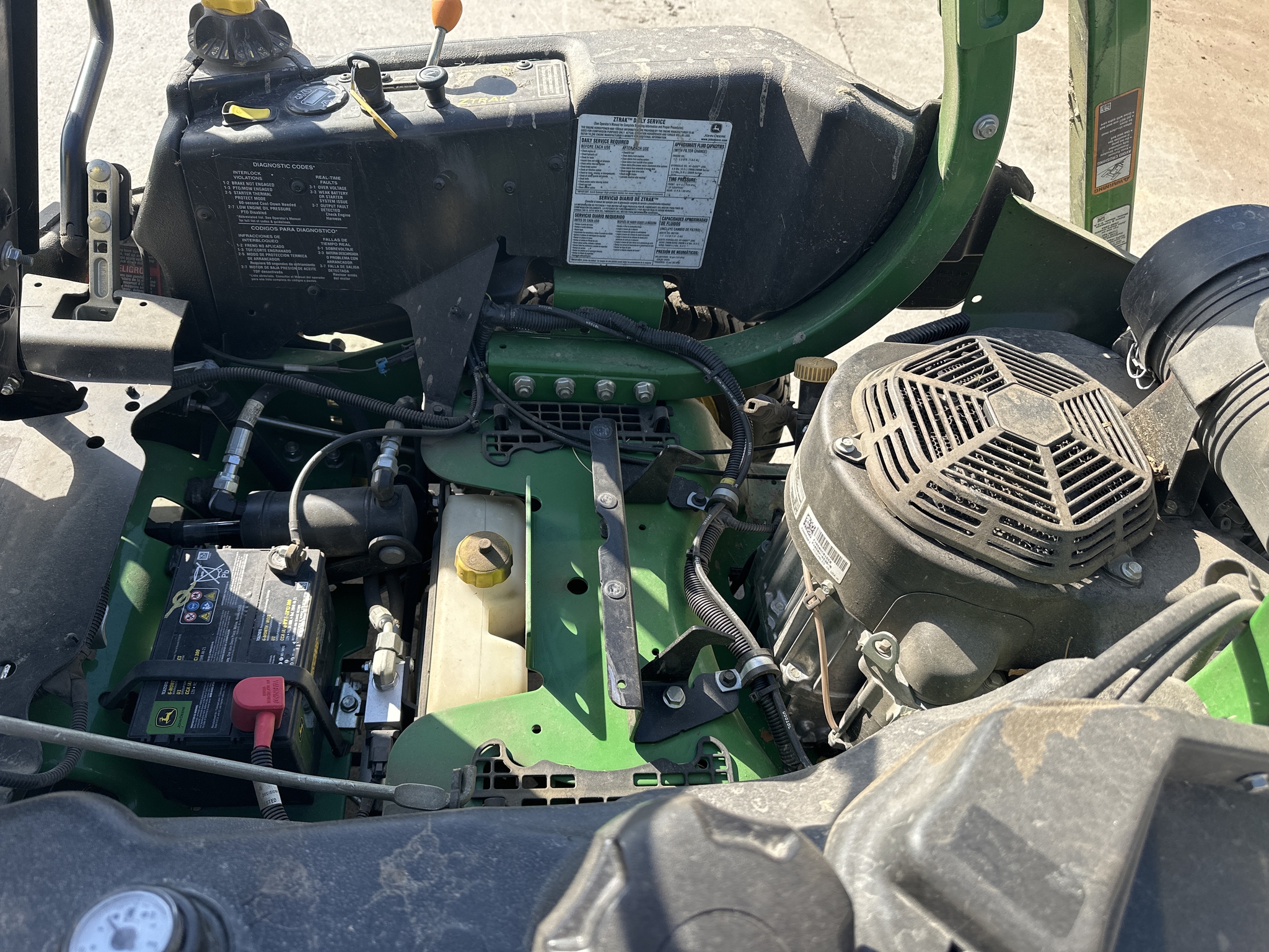 2023 John Deere Z950R Image 15