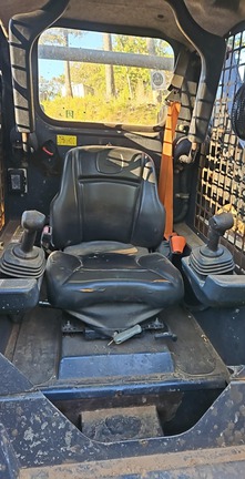 2017 John Deere 317G-7