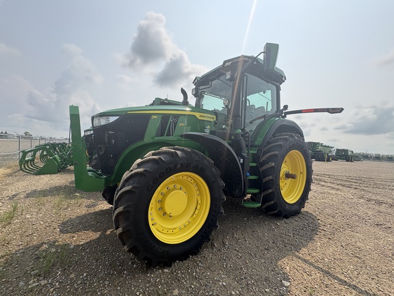 Used 2024 John Deere 7R 210 Row Crop Tractors at Horizon Ag & Turf in Lloydminster, AB - Photo5