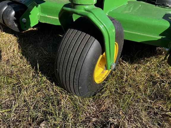 2025 John Deere Z950M - Photo9
