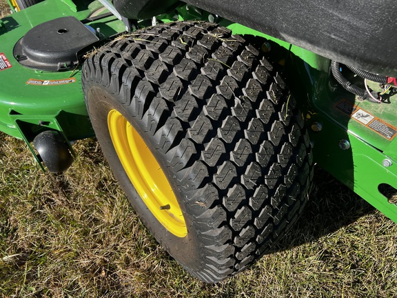 2025 John Deere Z950M - Photo12