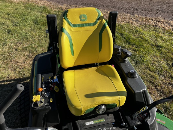 2025 John Deere Z950M - Photo16