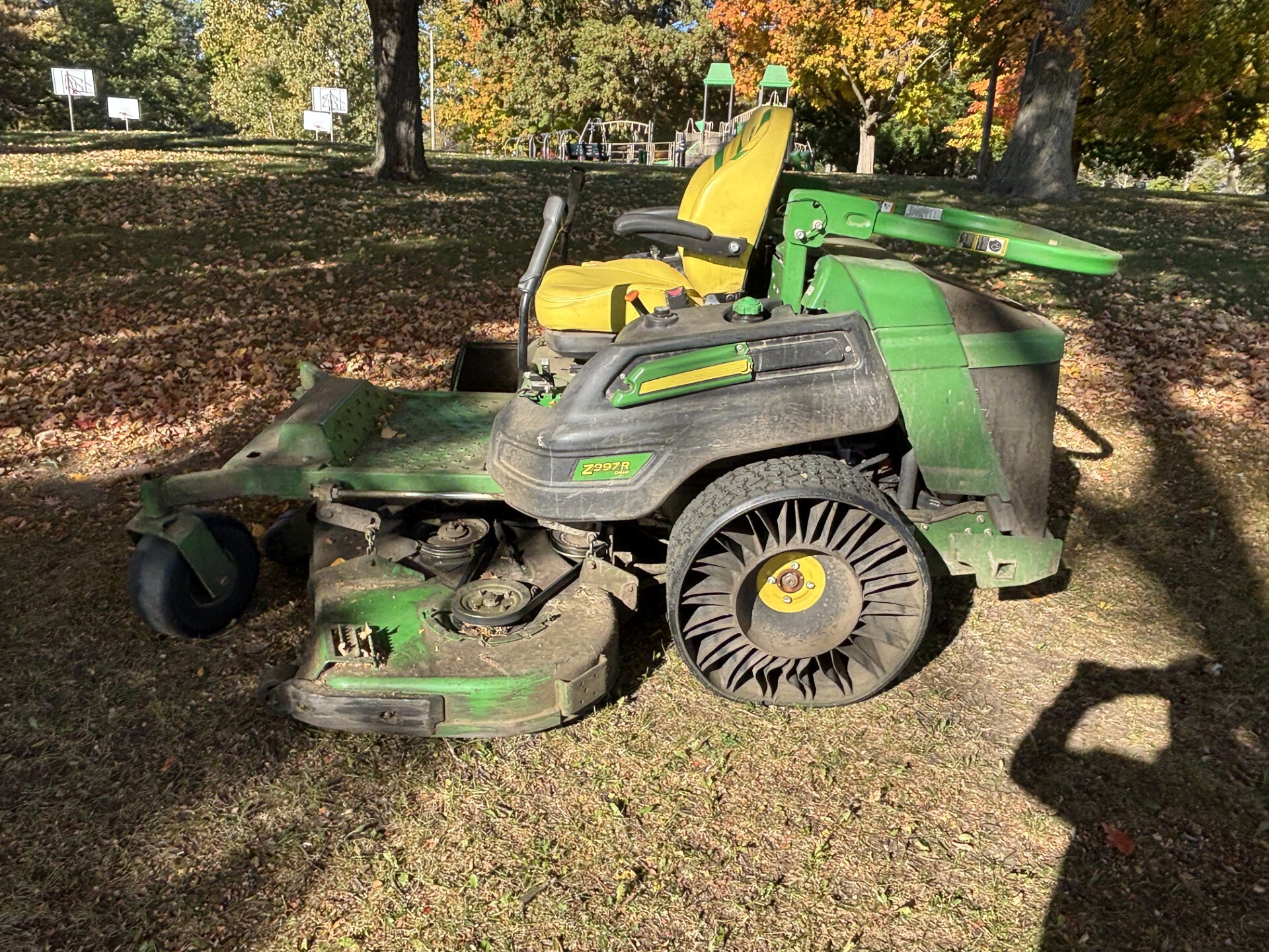 2024 John Deere Z997R Image 1