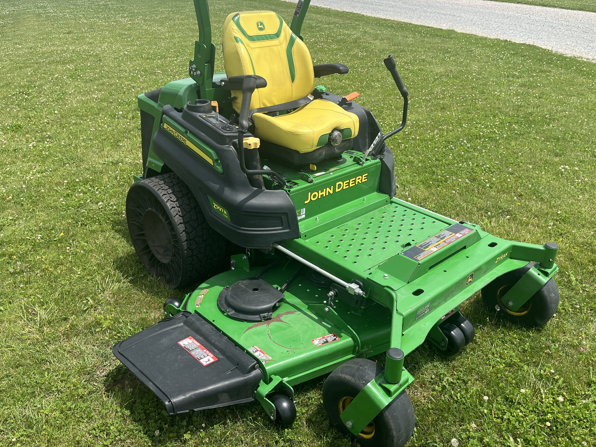 2024 John Deere Z997R Image 3