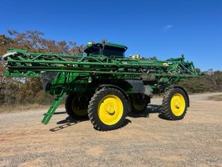 2015 John Deere R4038 Image 18