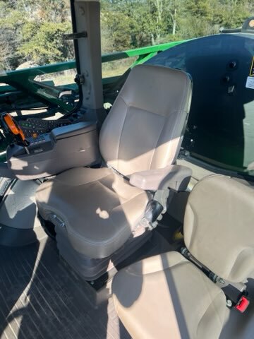 2015 John Deere R4038 Image 19