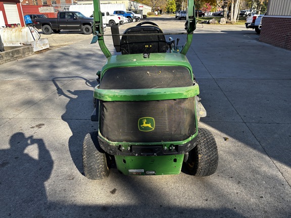 Used 2018 John Deere 1550 Commercial Front Mowers at Koenig Equipment in Richmond, IN - Photo4